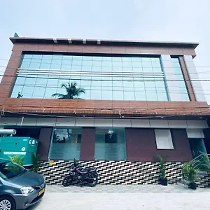 Majestic Aparthotel